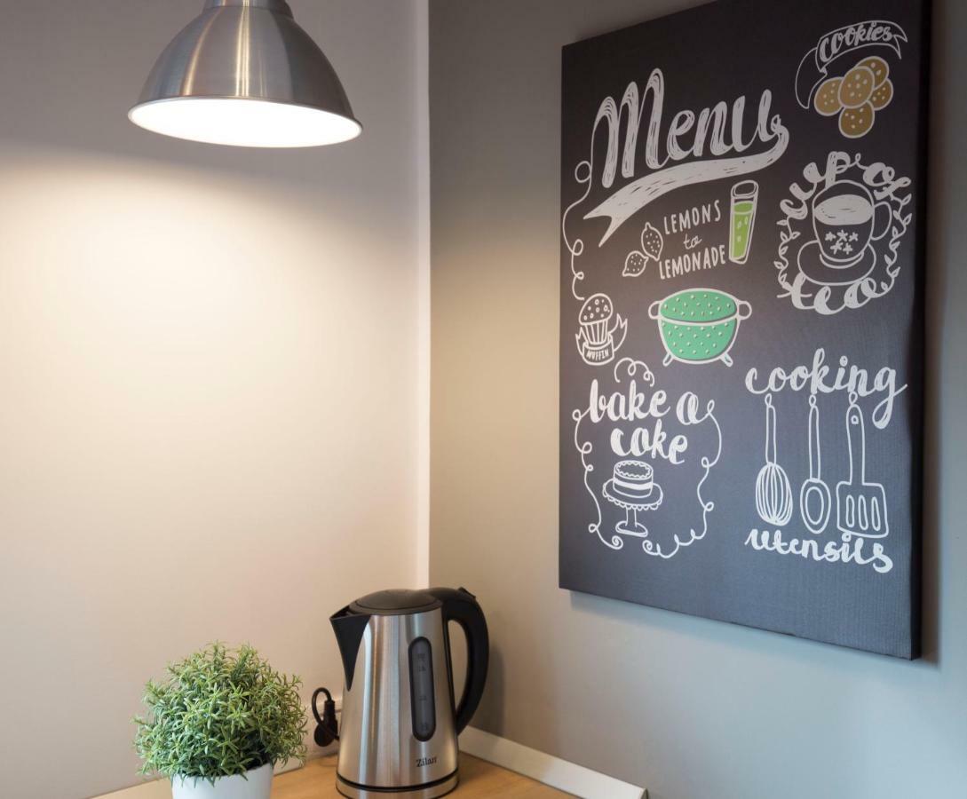 Central Up Studio Bucureşti Ngoại thất bức ảnh